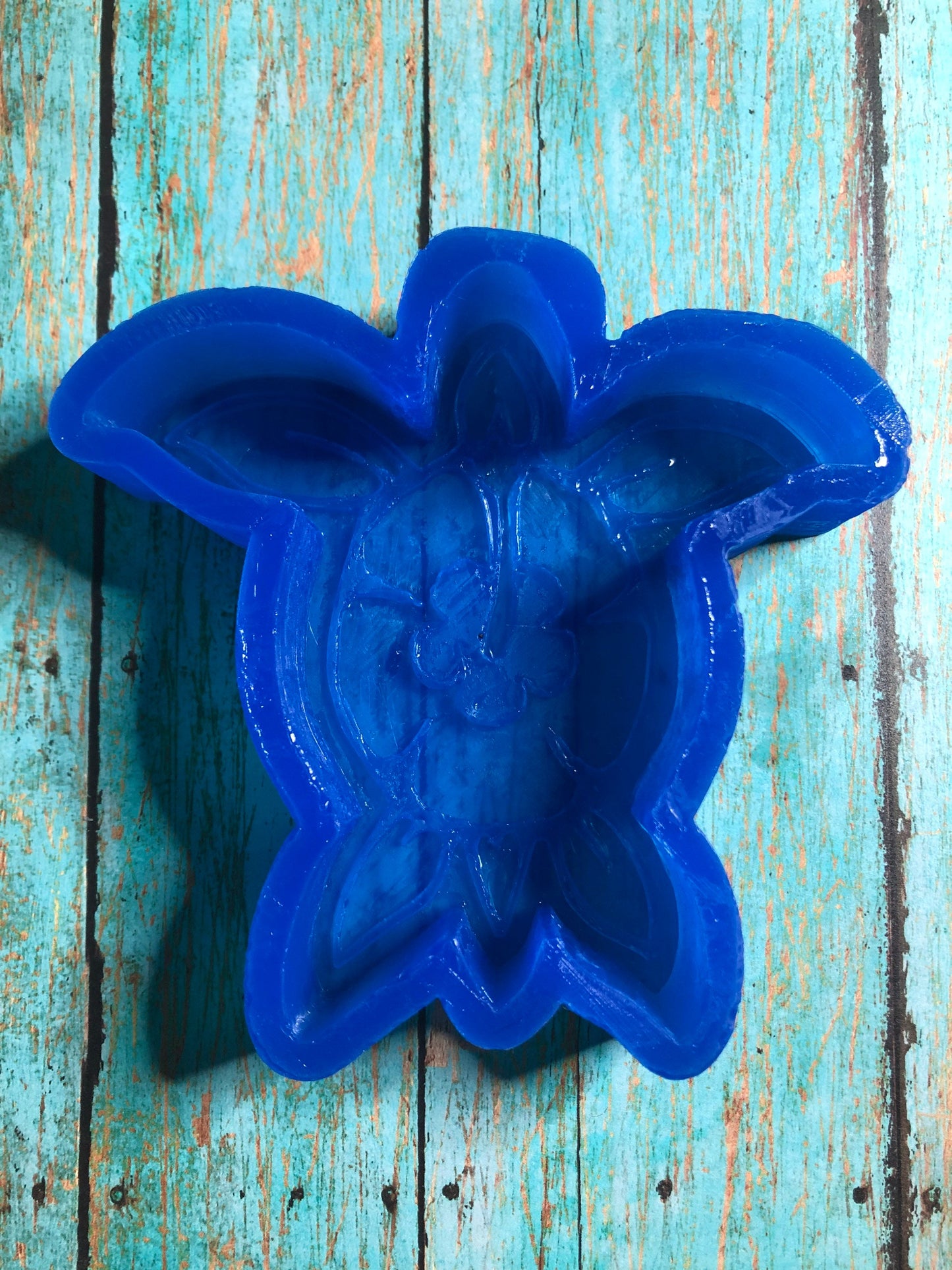 Sea Turtle with Hibiscus Silicone Mold for Freshies, Soap, Ice, Resin, etc.